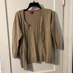 Tan cardigan with 3/4 sleeves